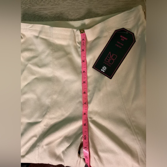 NWT No Boundaries Millennium Skinny Pants Size Small (3 - 5) - Picture 11 of 14